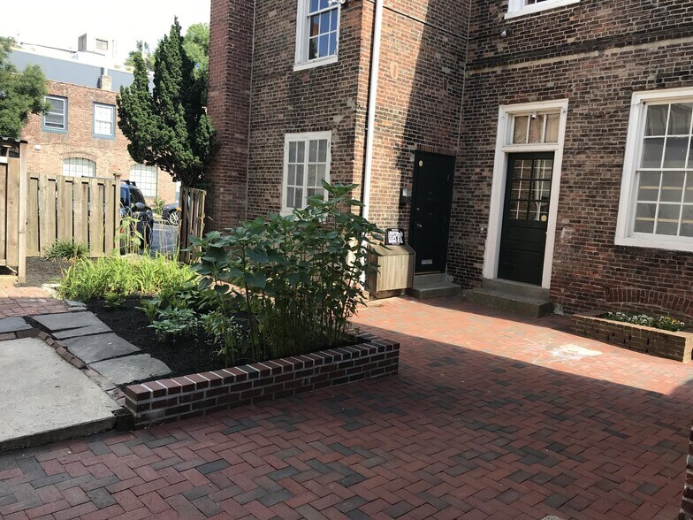 More Photos Of 135 N 4th St, Philadelphia Office Residential For Lease