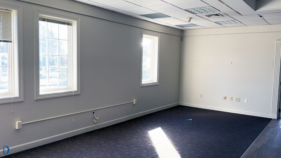 More Photos Of 1815 Post Rd E, Westport Bank For Lease