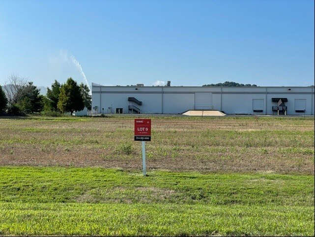 More Photos Of Wings Corporate Dr, Chesterfield Land For Sale