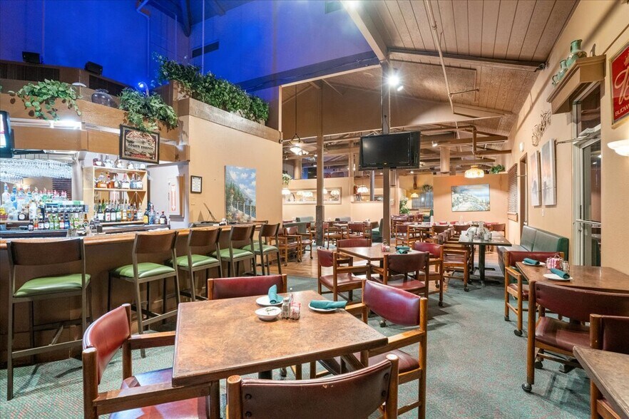 More Photos Of 12555 W Bell Rd, Surprise Restaurant For Sale