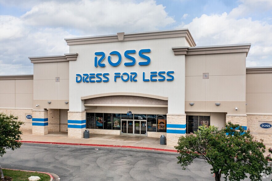 More Photos Of 12901 N I-35 Service Rd, Austin Unknown For Lease