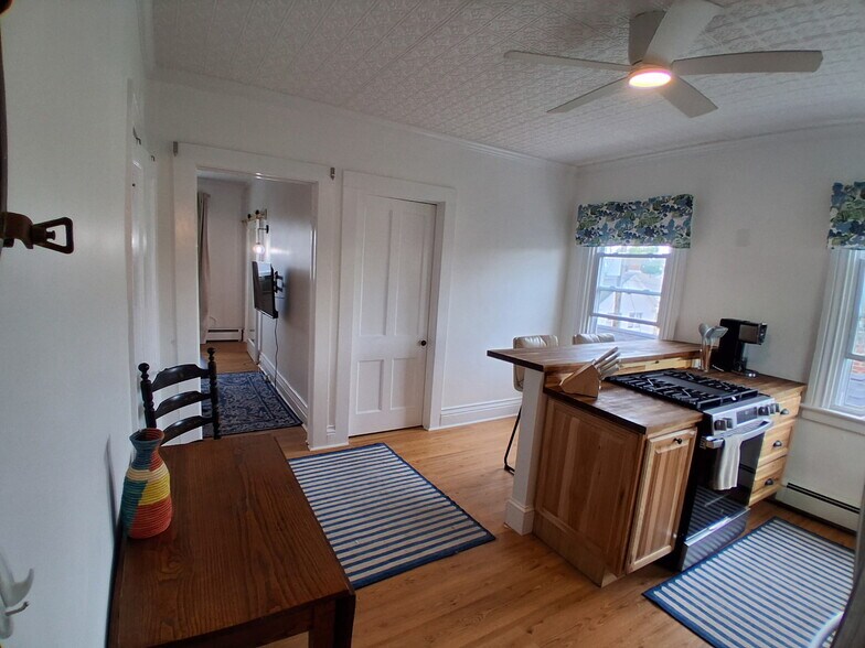 More Photos Of 117 Water St, Stonington Apartments For Sale