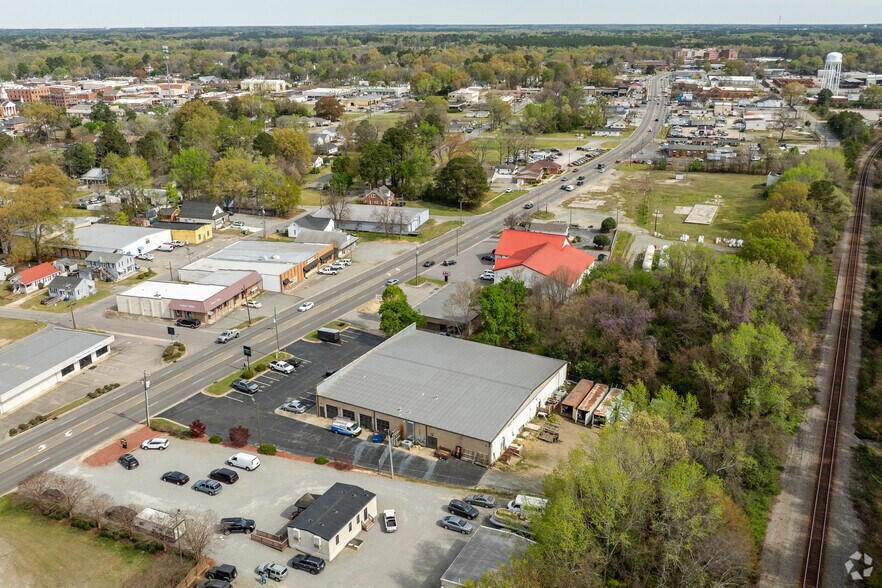 More Photos Of 505 S Brightleaf Blvd, Smithfield Freestanding For Lease