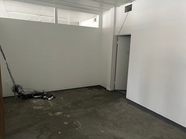 More Photos Of 1480 S State St, Salt Lake City Storefront For Sale