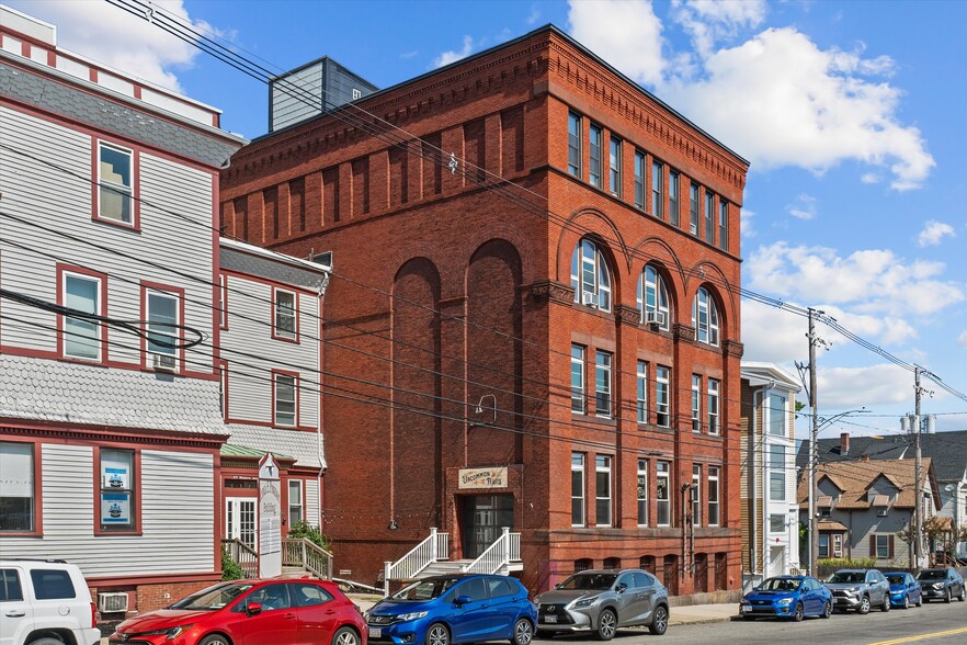 Primary Photo Of 271 Western Ave, Lynn Research And Development For Lease