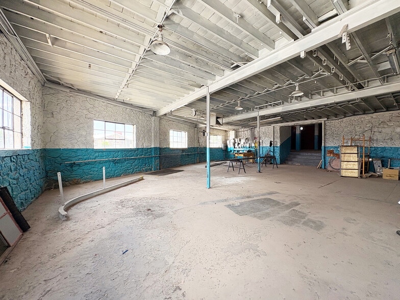 More Photos Of E 201 Anthony St, El Paso, Texas 79901, El Paso Auto Repair For Sale