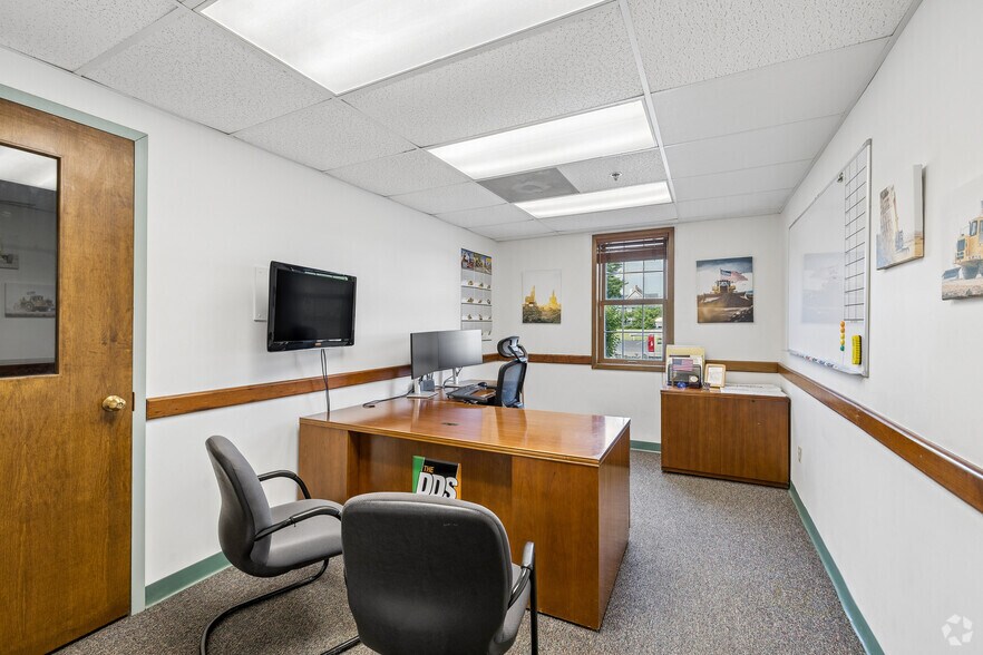 More Photos Of 44 River St, Cortland Manufacturing For Sale