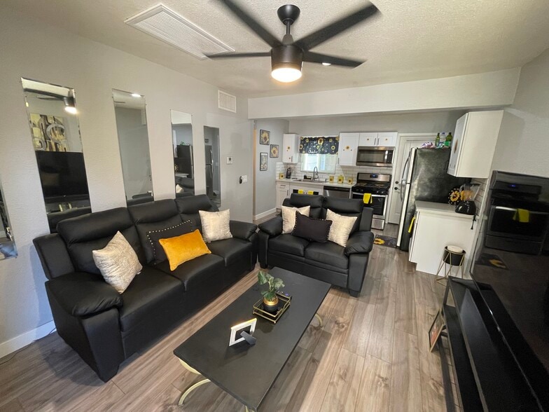 More Photos Of 5963 W Ocotillo Rd, Glendale Apartments For Sale