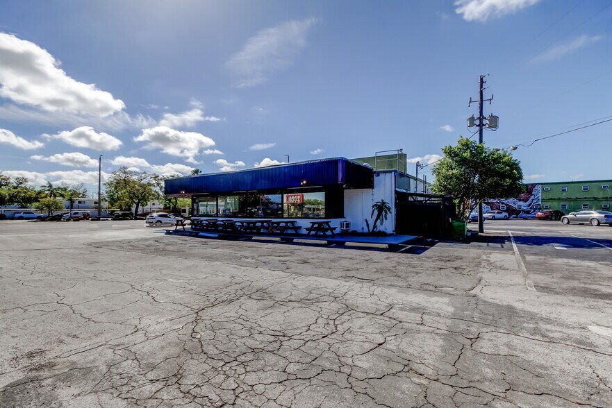 More Photos Of 3090 34th St N, Saint Petersburg Restaurant For Lease