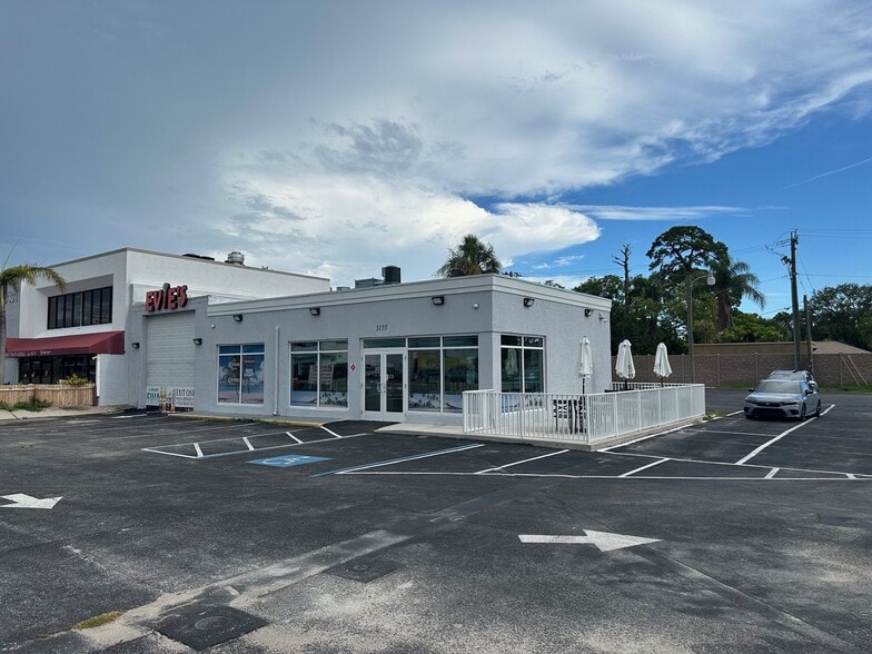 More Photos Of 3155 Clark Rd, Sarasota Restaurant For Sale