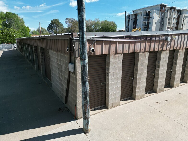 More Photos Of 2087 N Main St, Sunset Freestanding For Sale