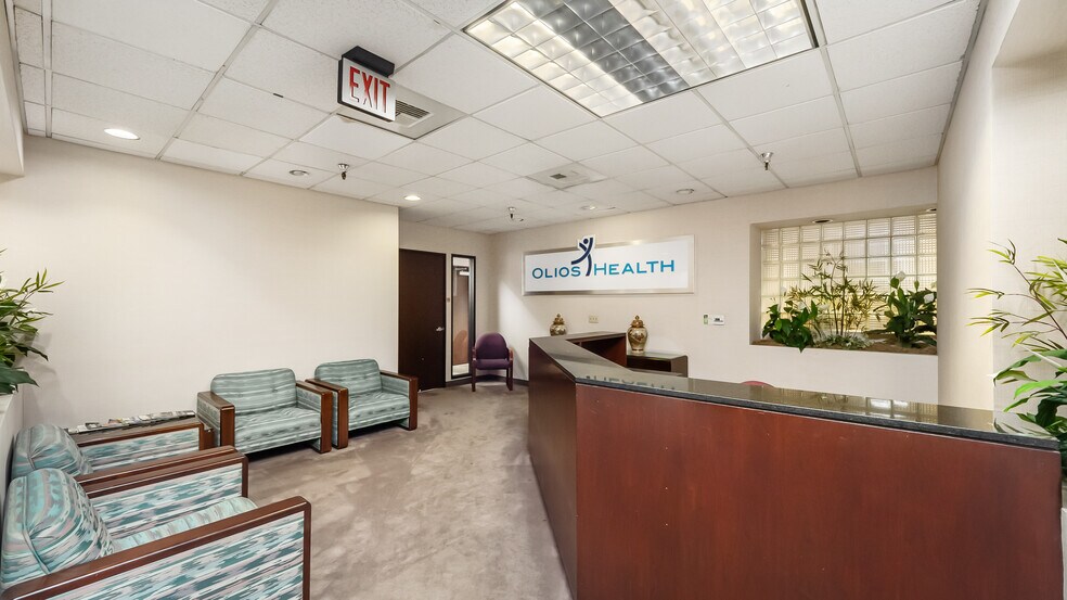 More Photos Of 224 N Fair Oaks Ave, Pasadena Medical For Sale