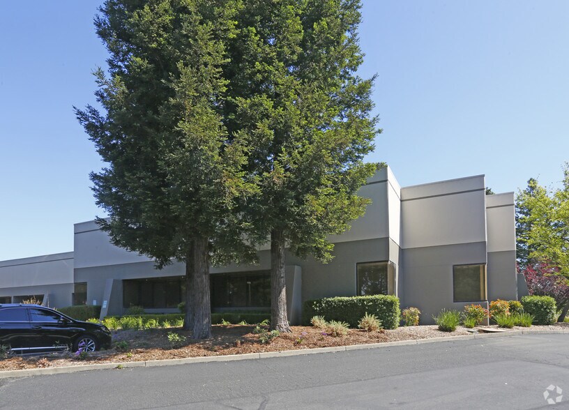 More Photos Of 1330 Redwood Way, Petaluma Warehouse For Lease