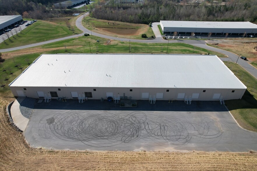More Photos Of 140 Corporate Dr, Spartanburg Research And Development For Lease