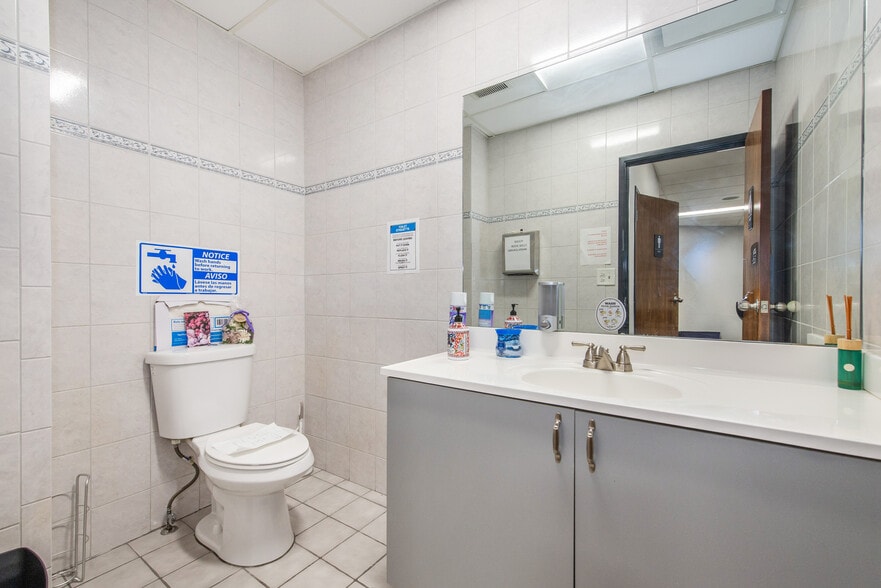 More Photos Of 271 Route 46 W, Fairfield Medical For Lease