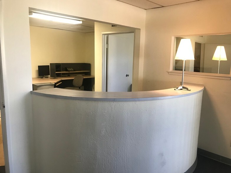 More Photos Of 2446 Pratt Ave, Hayward Warehouse For Sale