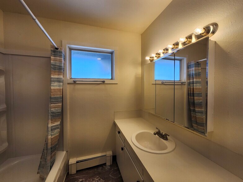 More Photos Of 3925 E 9th Ave, Anchorage Multifamily For Sale