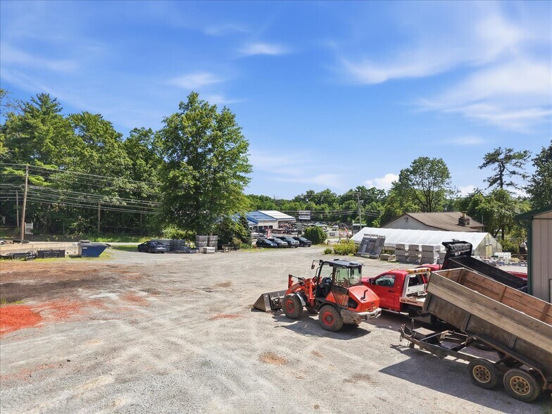 More Photos Of 1399 Purdytown Tpke, Hawley Specialty For Sale