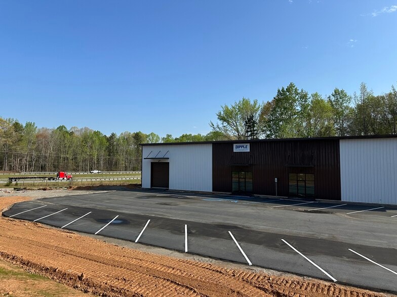 More Photos Of 2036 Frontage Rd, Anderson Unknown For Lease