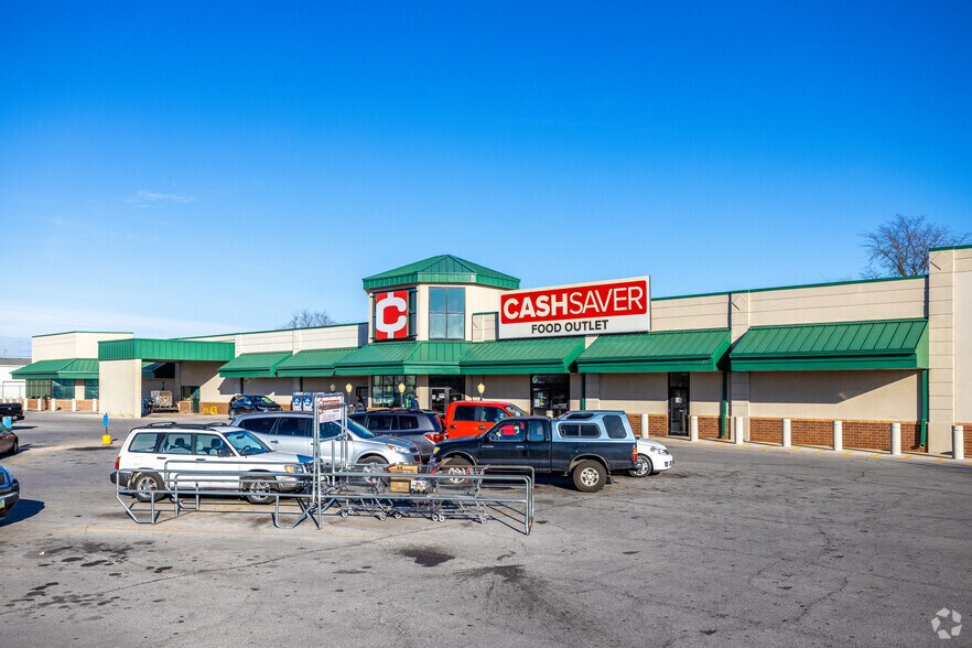 More Photos Of 4201-4313 Fleur Dr, Des Moines Unknown For Lease