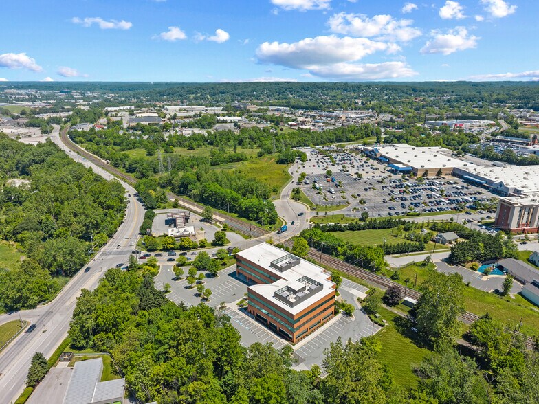 More Photos Of 1 Texas Station Ct, Timonium Office For Lease