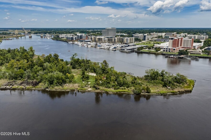 More Photos Of 1100 Point Harbor Rd, Wilmington Land For Sale