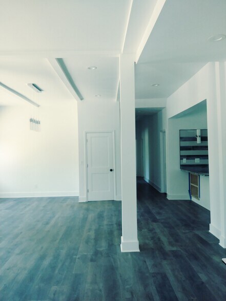 More Photos Of 1092 Sells Ave SW, Atlanta Specialty For Sale