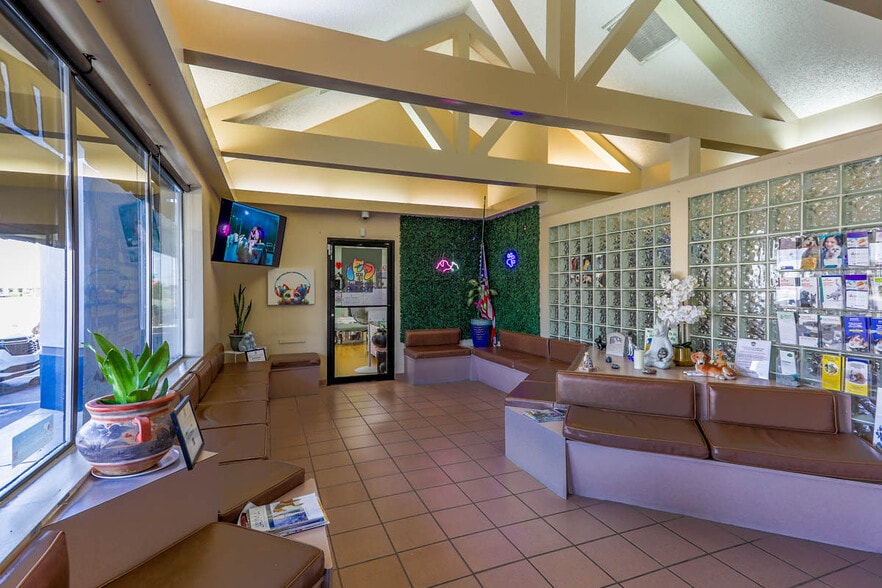 More Photos Of 4601-4611 N Rancho Dr, Las Vegas Unknown For Lease