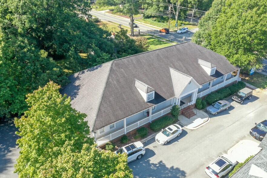 More Photos Of 20808 N Main St, Cornelius Medical For Lease