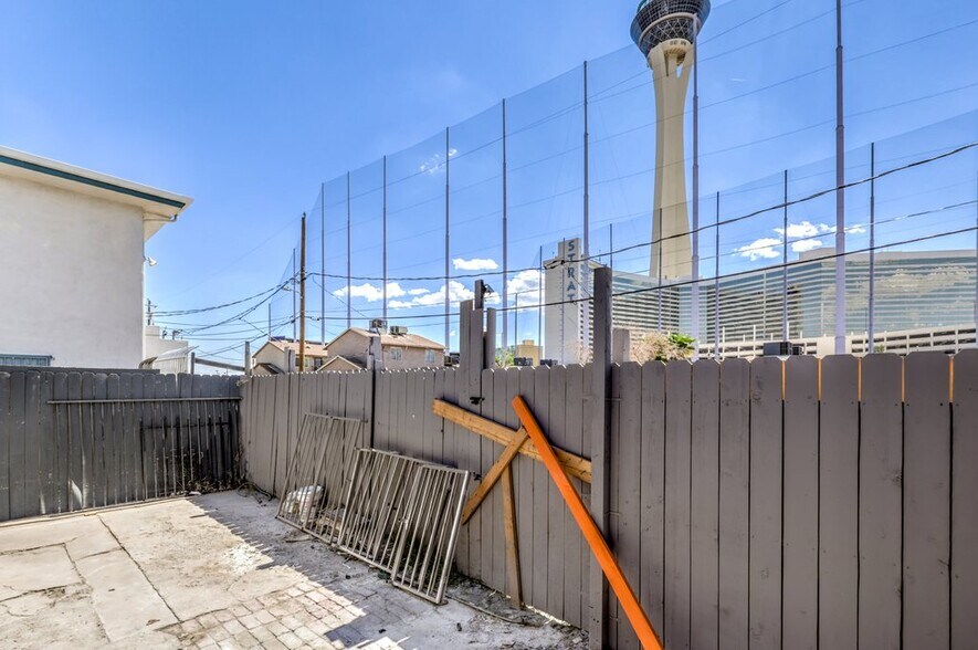 More Photos Of 119 W New York Ave, Las Vegas Apartments For Sale