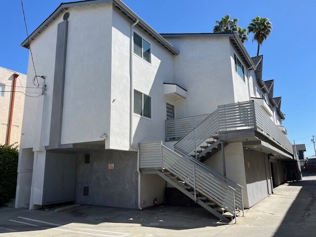 More Photos Of 601 N Normandie Ave, Los Angeles Apartments For Sale