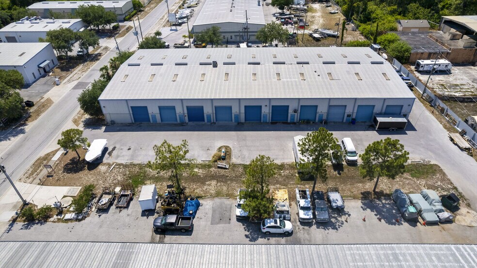 More Photos Of 716 Wesley Ave, Tarpon Springs Warehouse For Lease