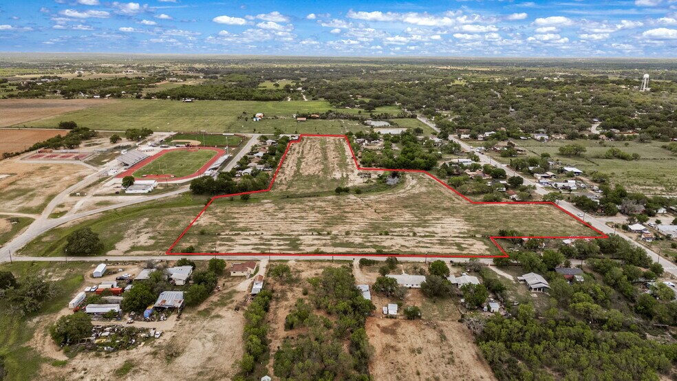 More Photos Of OOO County Rd, Devine Land For Sale