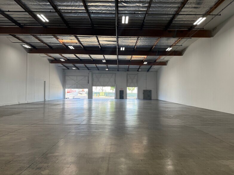 More Photos Of 1700-1800 W Walnut Pky, Compton Warehouse For Lease