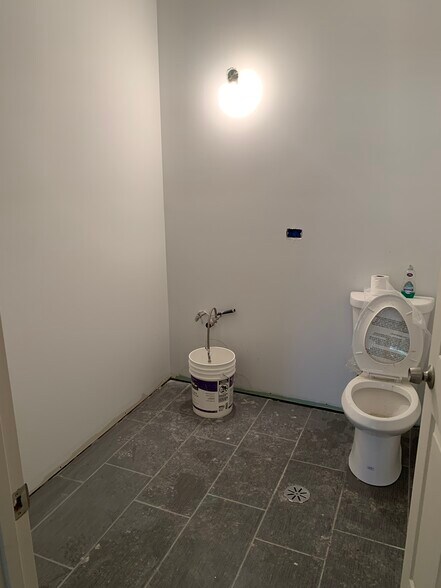 More Photos Of 4521 W Lawrence Ave, Chicago Apartments For Lease