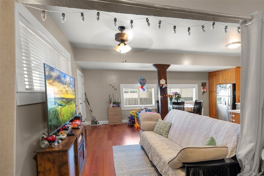 More Photos Of 321 Grand Blvd, San Mateo Multifamily For Sale