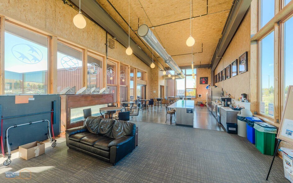 More Photos Of 101 S Taylor Ave, Louisville Warehouse For Lease