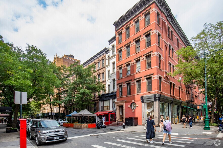 Primary Photo Of 103 W 70th St, New York Apartments For Lease