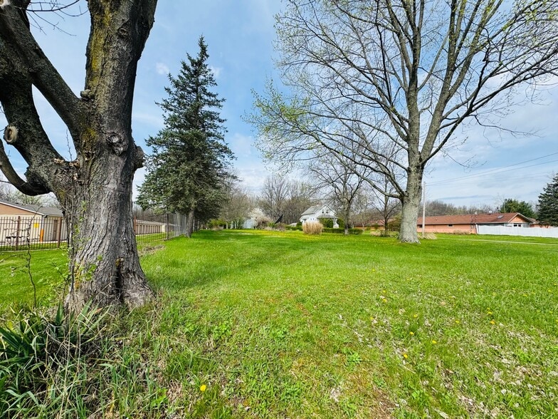 More Photos Of 3596 State Rd, Cuyahoga Falls Flex For Sale
