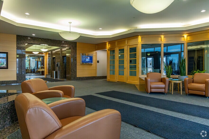 More Photos Of N19W24200 Riverwood Dr, Pewaukee Office For Sale