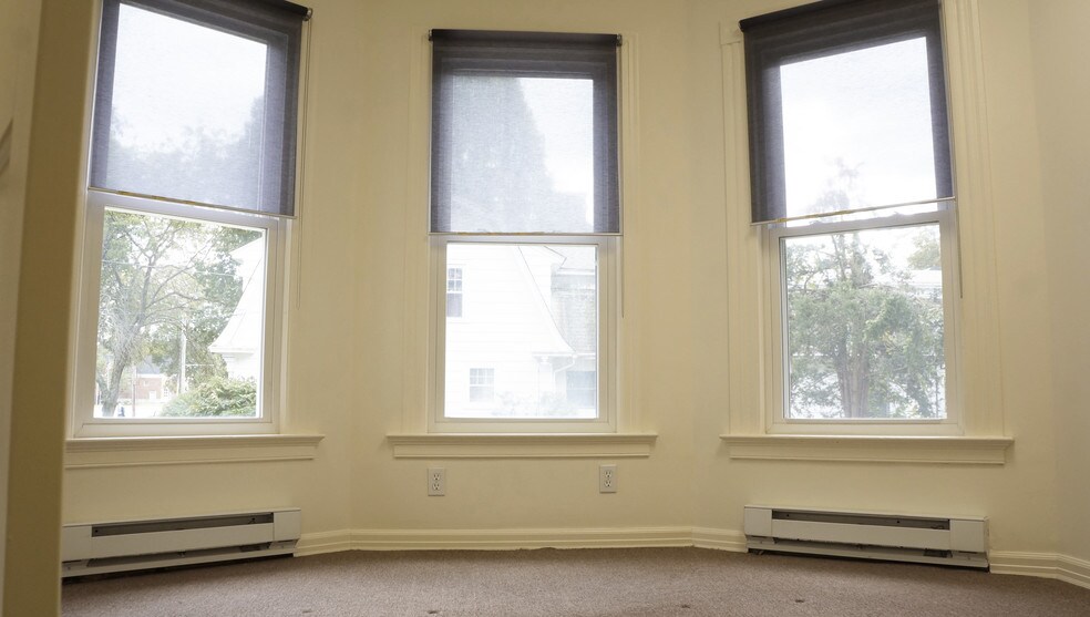 More Photos Of 191 Main St, Old Saybrook Loft Creative Space For Lease