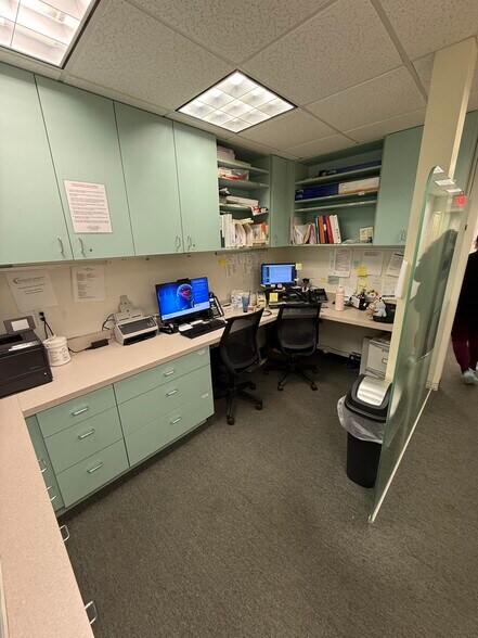 More Photos Of 250 Patchogue Yaphank Rd, East Patchogue Medical For Sale