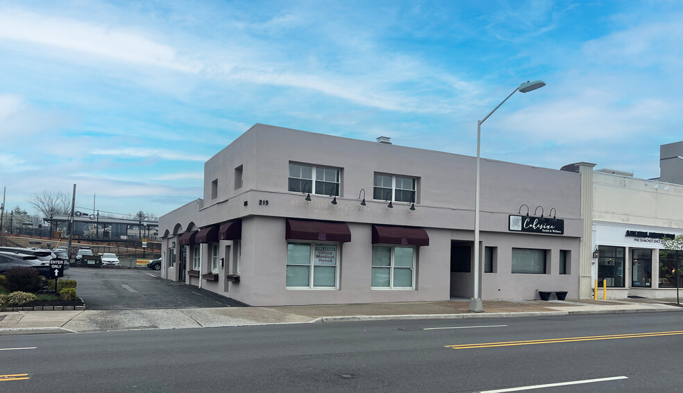 Primary Photo Of 215 North Ave W, Westfield Storefront Retail Office For Lease