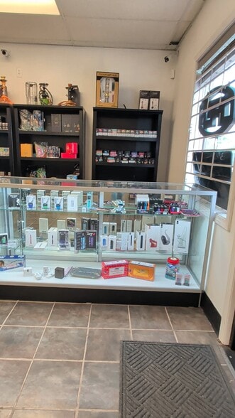Primary Photo Of 33490 Lexington Ave, De Soto General Retail For Lease