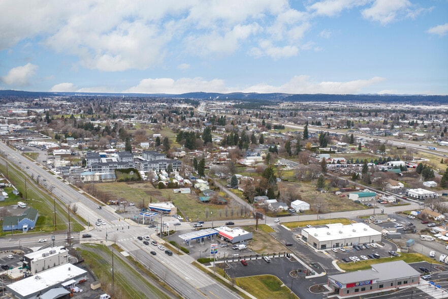 More Photos Of 525 N Barker Rd, Greenacres Auto Repair For Sale