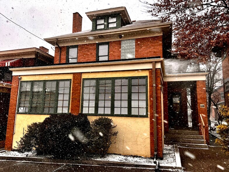 Primary Photo Of 509 Chestnut St, Carnegie Office For Lease