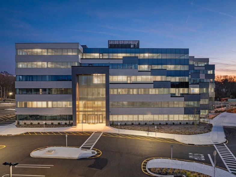 More Photos Of 33 Route 59, Monsey Office For Lease