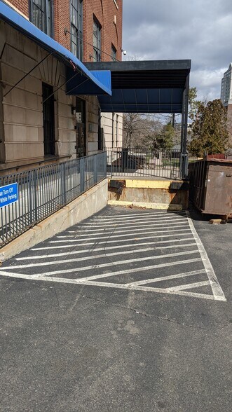 More Photos Of 30 Trinity St, Hartford Office For Sale