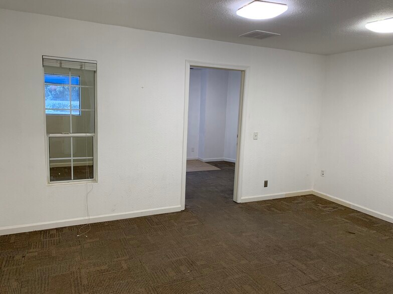 More Photos Of 1200 W East Ave, Chico Service For Lease