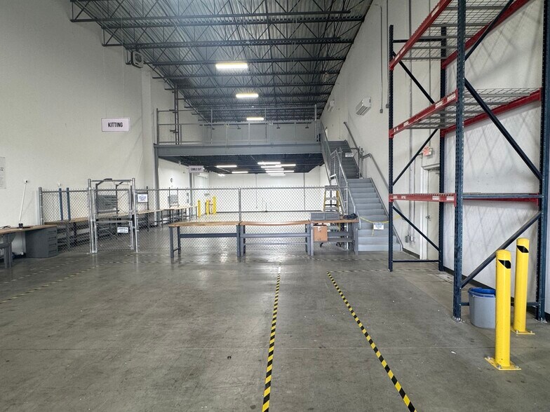 More Photos Of 22932 Elkana Deane Ln, Katy Warehouse For Lease